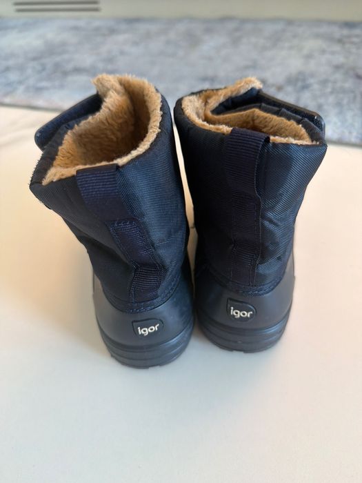 Зимни боти Igor 29 номер, с естествена вълна вътре.