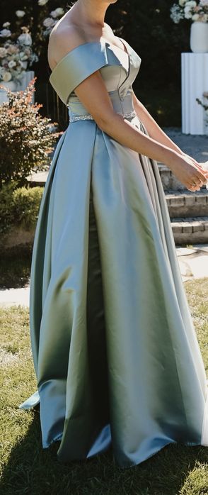 Елегантна бална/официална рокля в цвят нежно синьо-зелен (сатенен бля