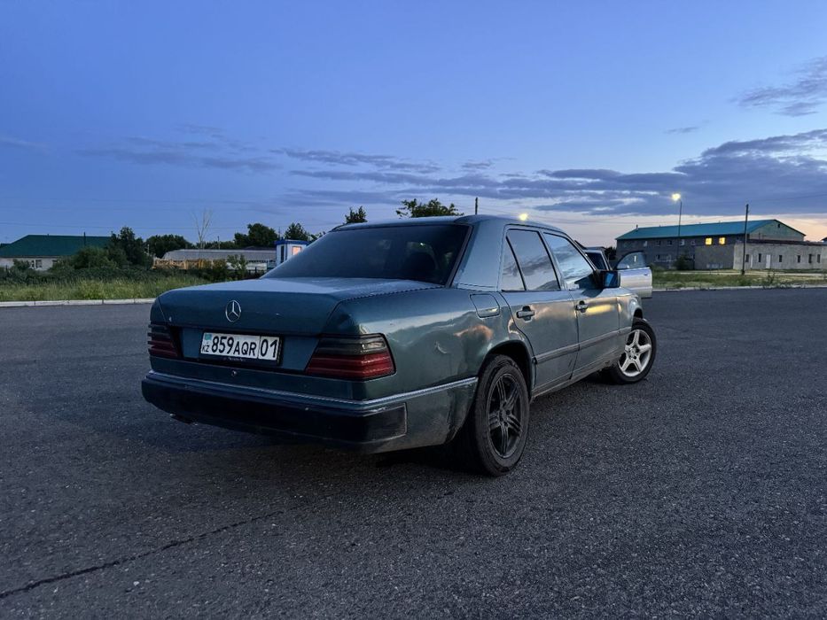 Продам Мерседес Бенз w124 m104 3.2