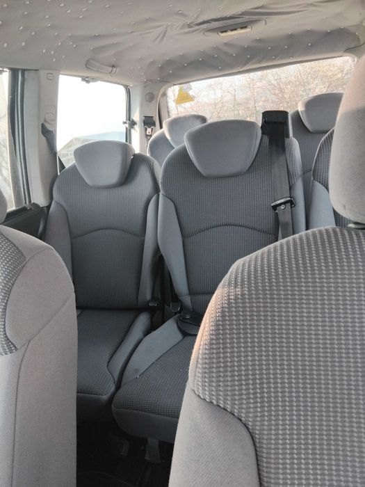 Пежо 807 миниван