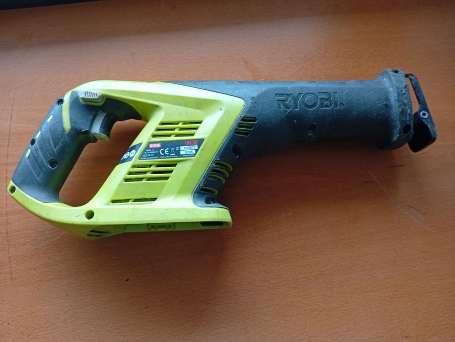 Ferăstrău sabie ryobi 18v