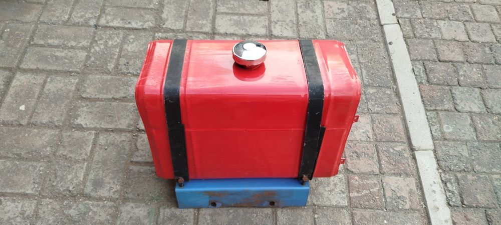Продам бак под гсм