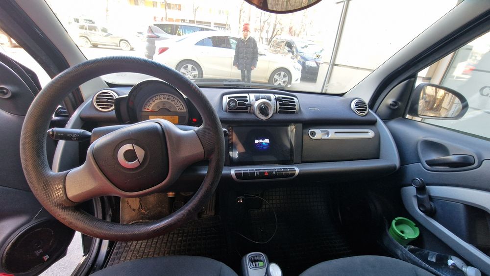 Vând Smart 451 an 2011