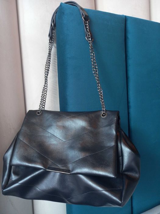Geanta neagra eleganta
