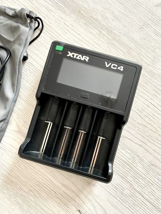 Зарядное устройство XTAR VC4