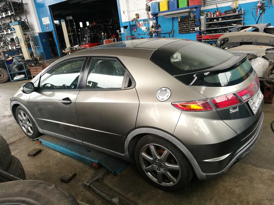 Таван със стъклен  панорамен  люк за Хонда Сивик/Honda Civic 2007-2011