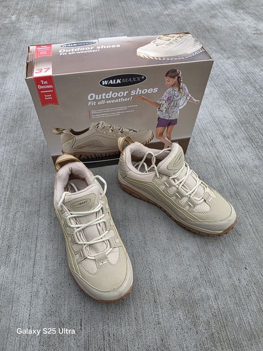 Adidas  Walkmaxx