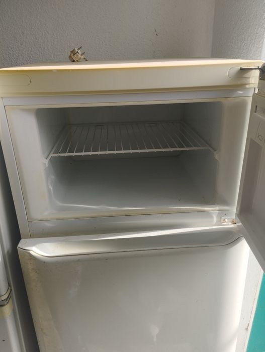 Холодильник рабочий