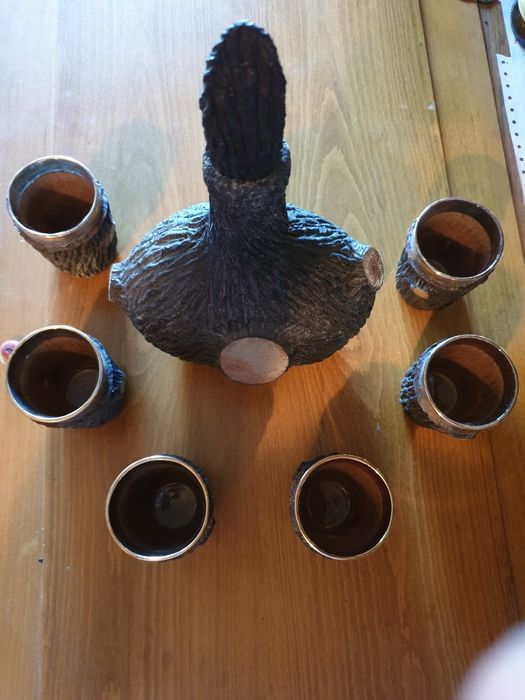 Set sticla și pahare+ cadou.