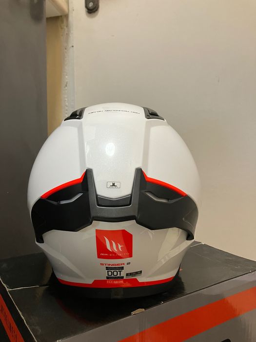 Каска за пистов мотор - MT STINGER