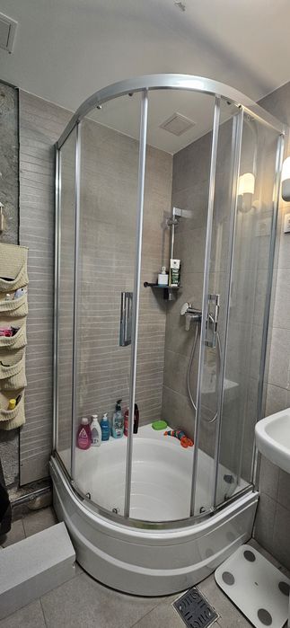 Cabina dus semirotunda SanSwiss 90x90
Ocelia OCER 90x90 cm