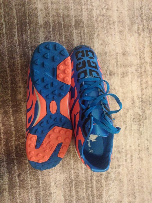 Футболни обувки МатСтар-стоножки