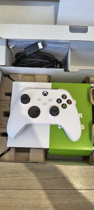 Xbox Series S / 512 GB