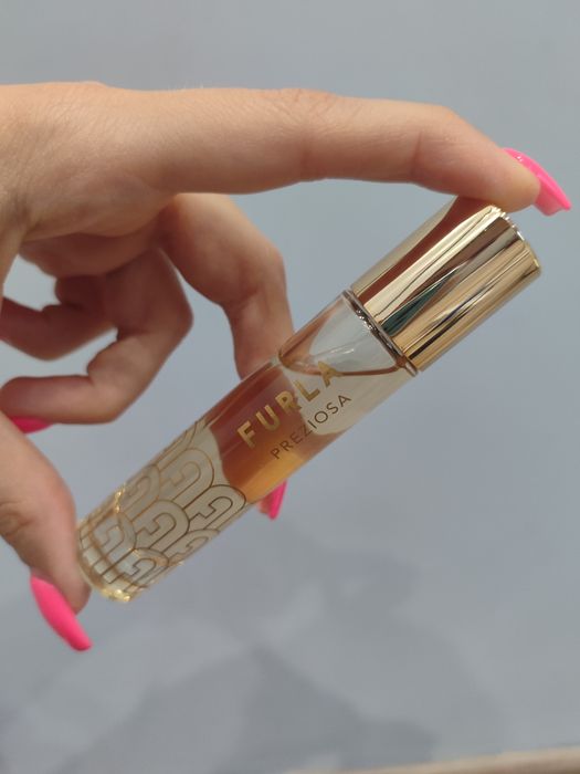 Два парфюма на Furla и La rive