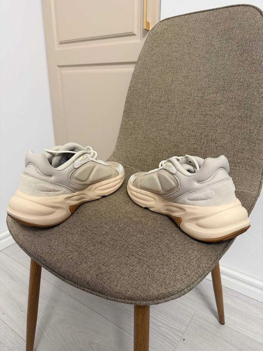 Pantofi sport Adidas originali, mărimea 44