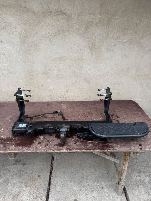 Фаркоп с подножкой спринтер 906куз.