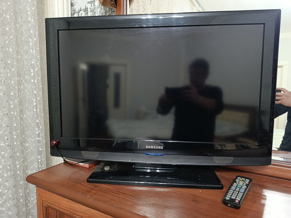 Продаётся телевизор Самсунг (Samsung)