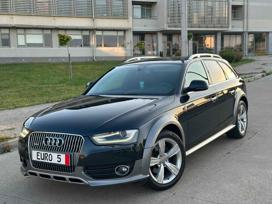 Audi A4 Allroad facelift / Quattro / 2.0 TDI / 4x4 / Distronic / Camera