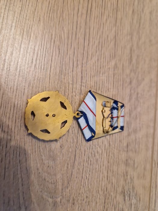 Medalie ordinul meritul militar