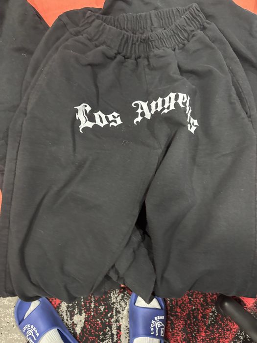 Екип на Лос Анджелис и на мече.