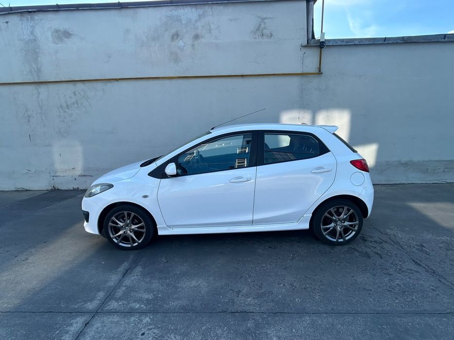 MAZDA 2 2009 — imagine 2
