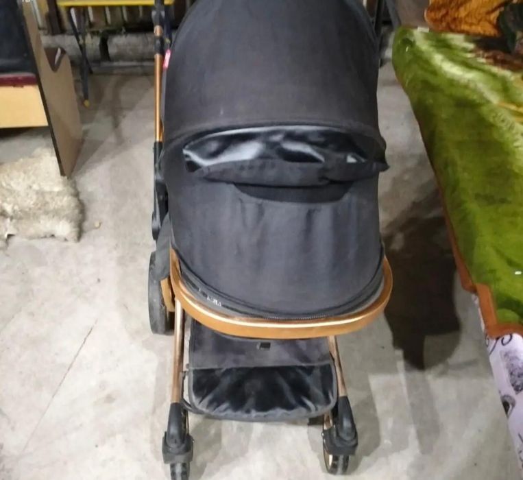 Срочно продам коляску детскую