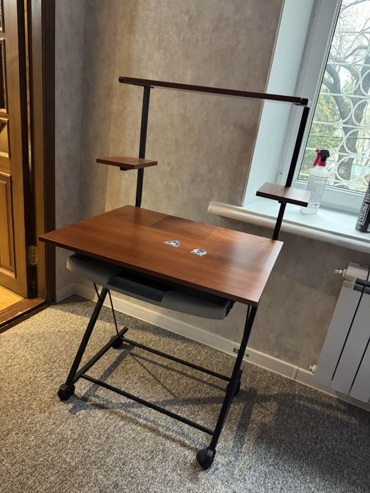 Компьютерный стол новый