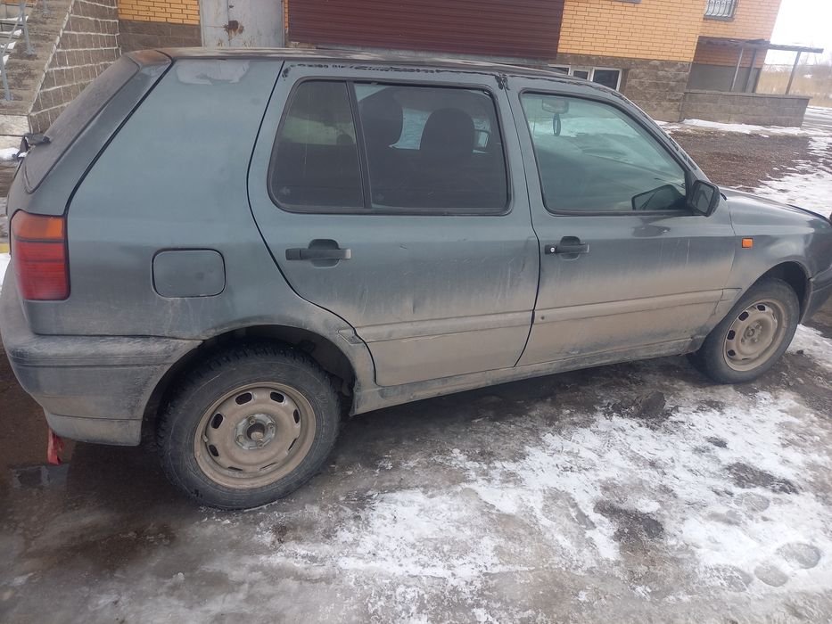 Фолсваген голф 3 1,8 моно