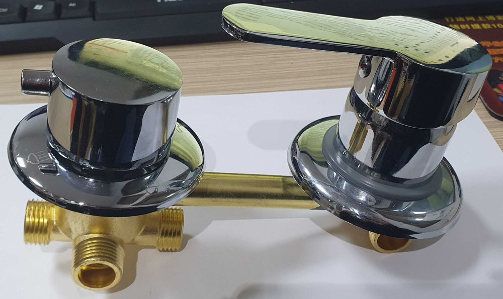 Baterie cabina dus 4 iesiri filet stut 10cm 12.5cm