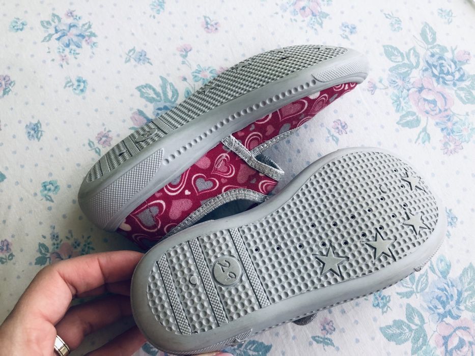 Детски пантофи номер 29