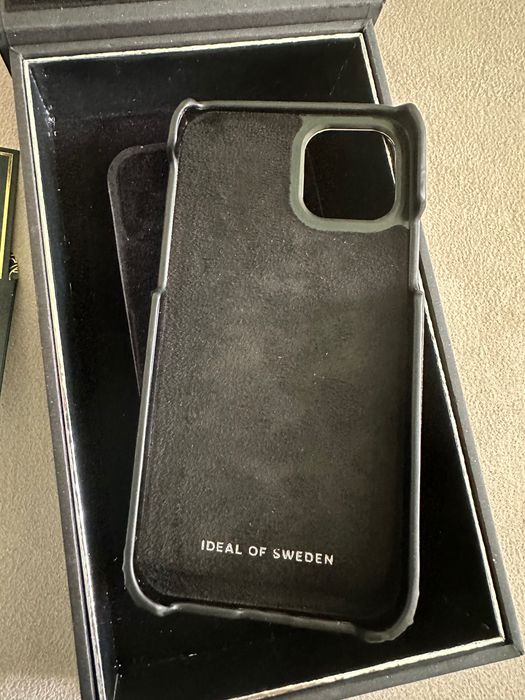 Iphone 11 pro/xs/x Ideal of sweden кейс и Iphone 12 pro max Burga кейс