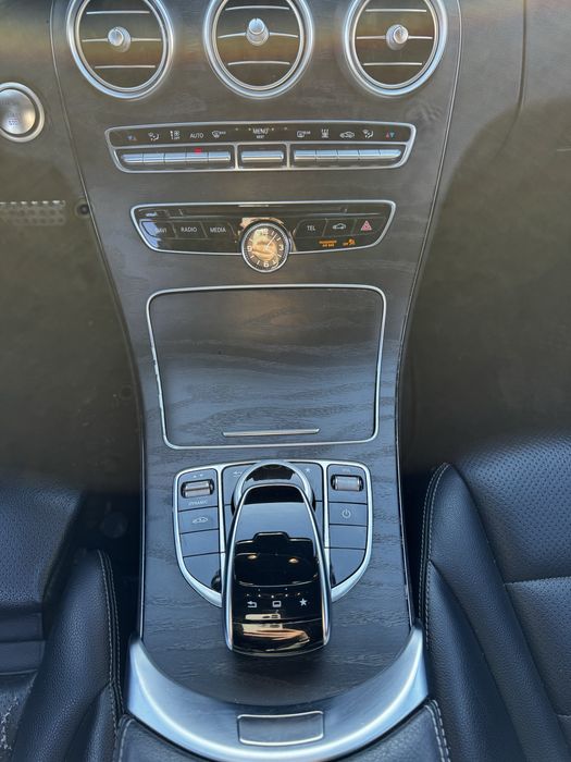 Mercedes-Benz C300h 5/6 butoane - Airmatic