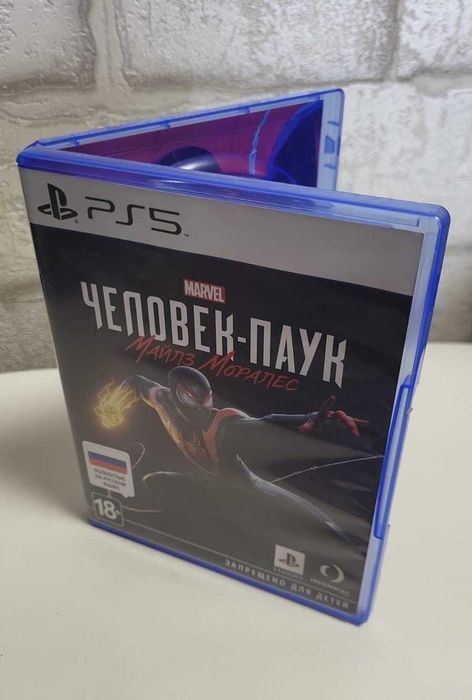 Продаю диск с игрой Человек Паук Майлз Моралес PS5