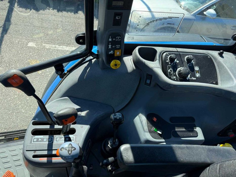 Tractor marca New Holland