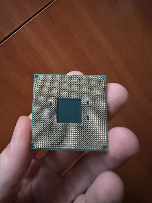 Продавам Ryzen 5 1600 AF