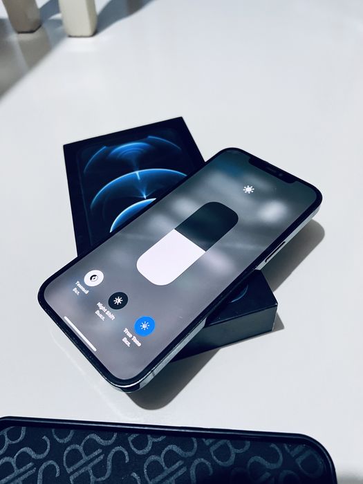 Айфон 12 про макс