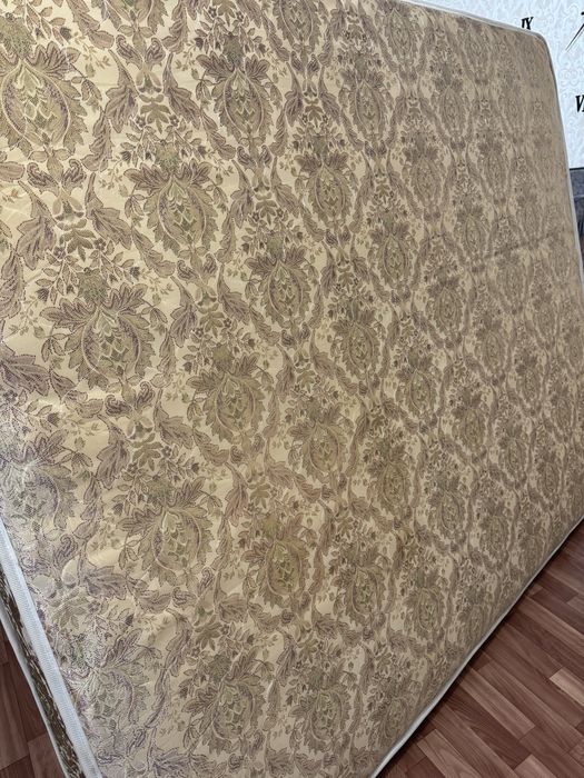 Продается матрас 160*200