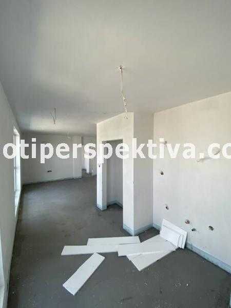 Продава се Двустаен апартамент в Пловдив, Беломорски - 100 кв.м за 850 €/кв.м - Снимка #2