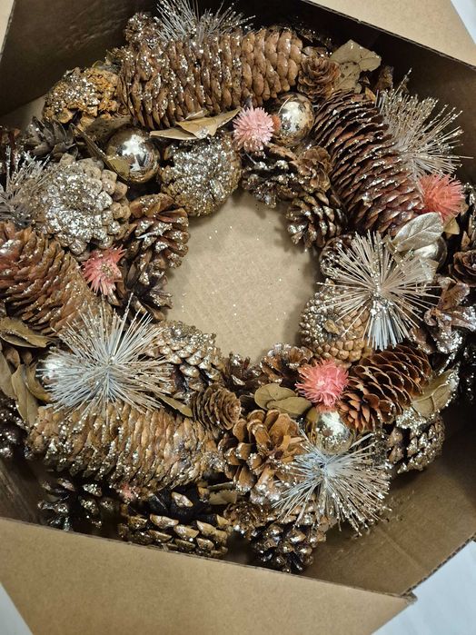 Коледен венец за украса