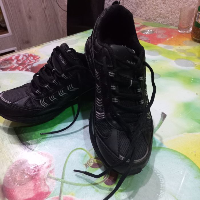 Кросовки подростковые