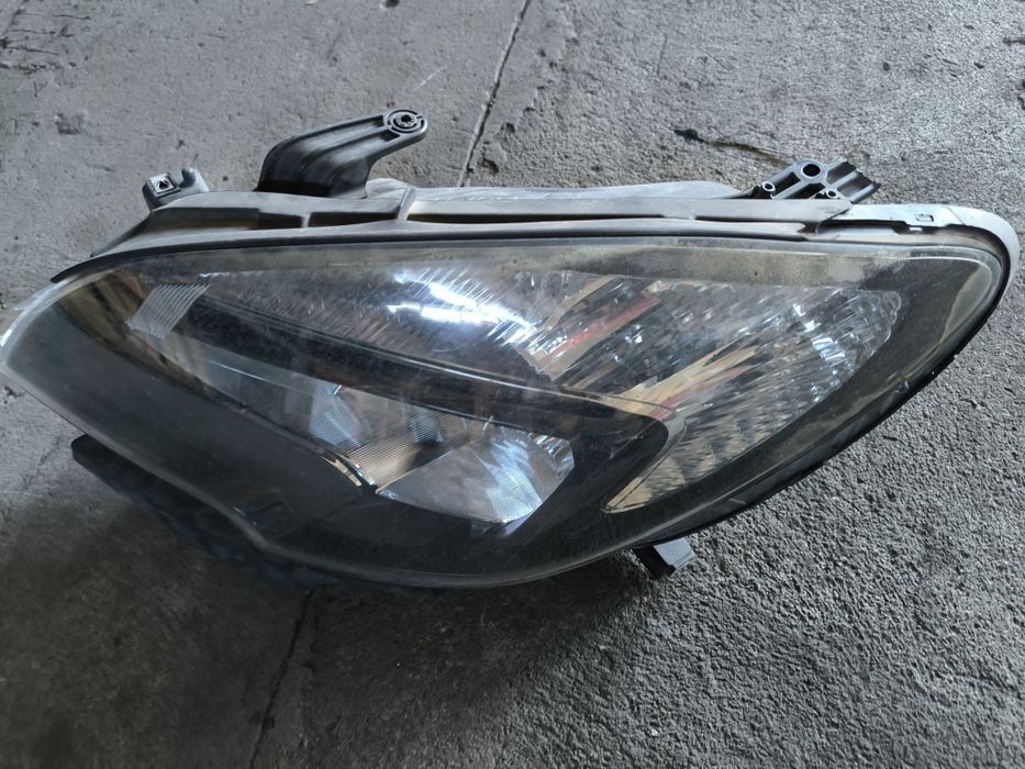 Фар за Opel Mokka