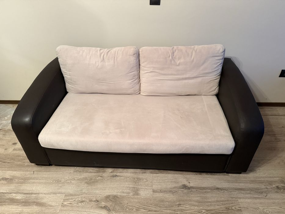 Разтегателен диван