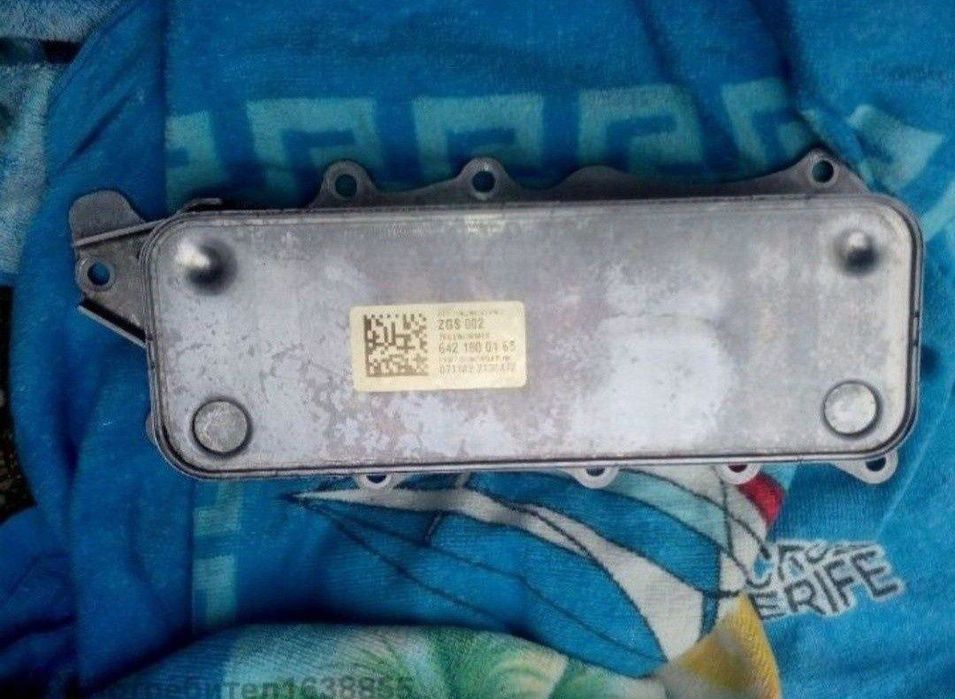 Охладител/радиатор масло Mercedes /Гарнитура корпус маслен филтър b