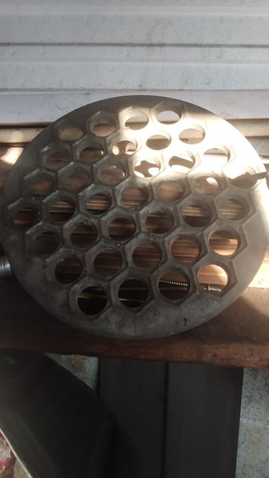 Продаю пельменицу