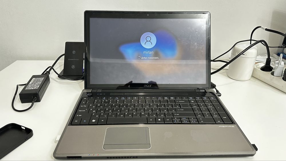 Сенсорный ноутбук Acer