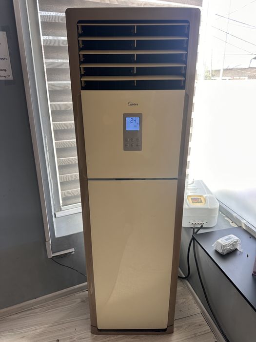 Наполтный кондиционер Midea 24