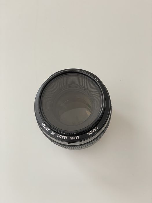 Объектив Canon EF 50mm 1.4