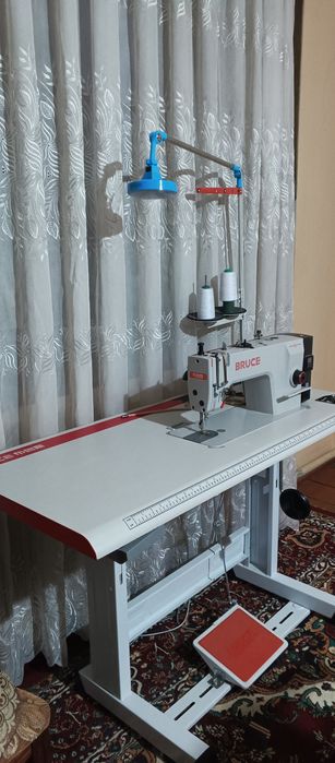 Bruce Tikuv mashinasi