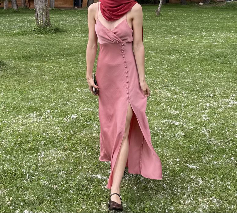 Чисто нова рокля Zara xs
