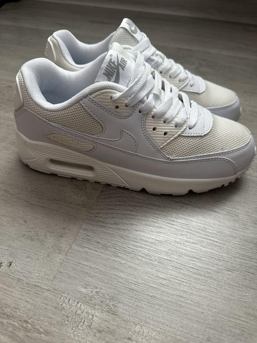 Кроссовка найк айр макс